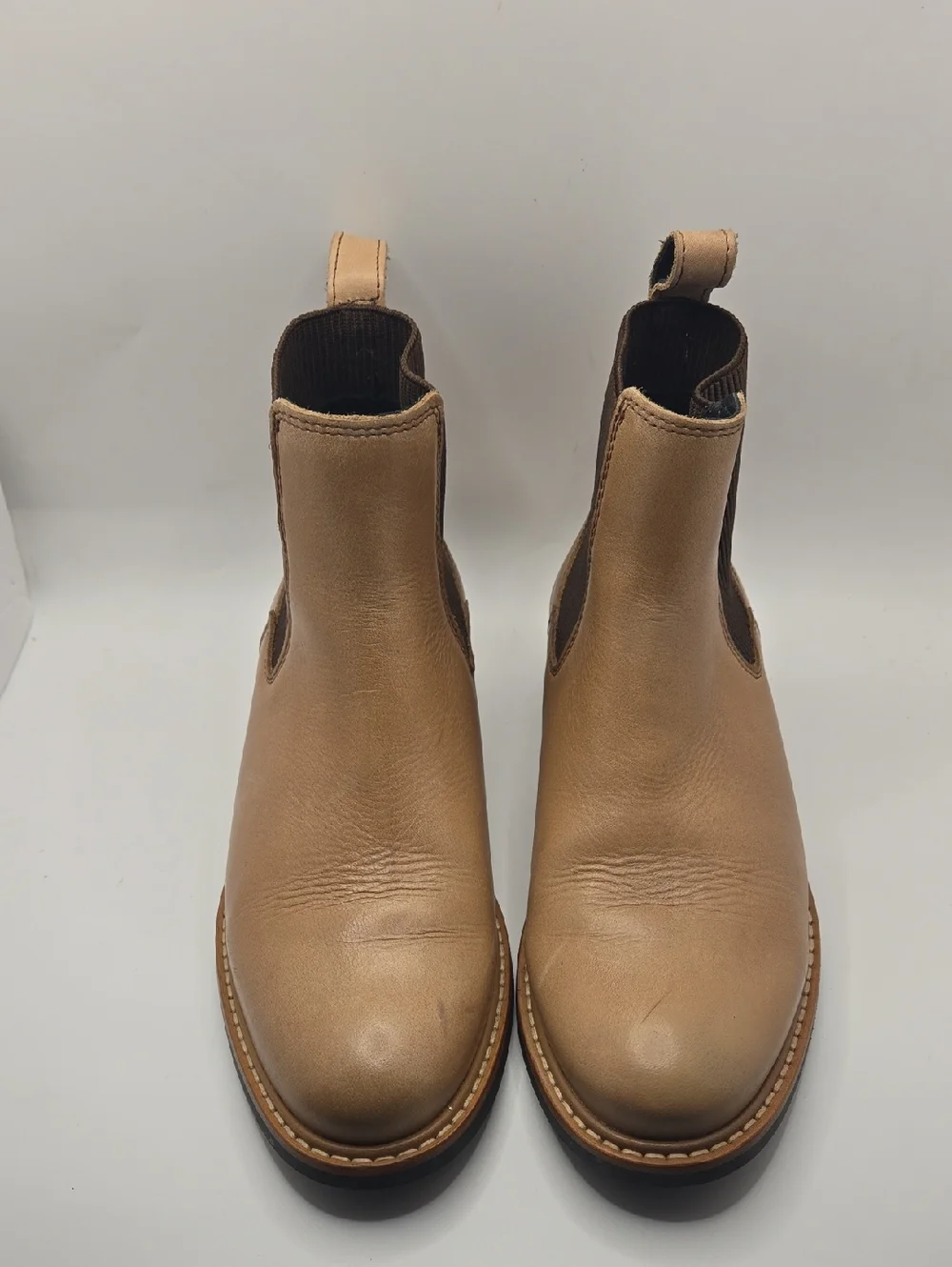 Nisolo Carmen Chelsea Ankle Boot Sz 6.5 Almond Tan Euro Boho Farmhouse